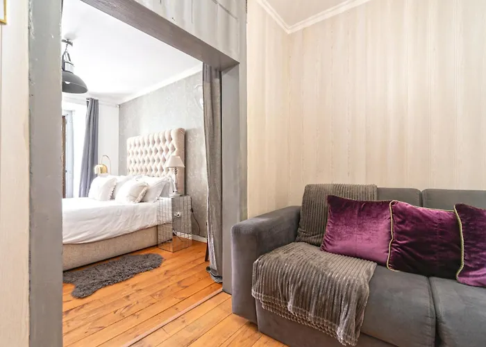 Apartment In Bairro Alto 1 - Lisbon Charm